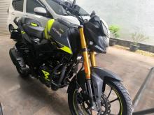 Hero Hunk 2025 Motorbike