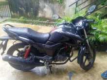Hero Hunk 2016 Motorbike