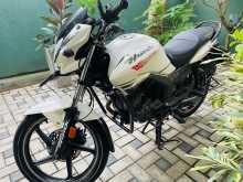 Hero Hunk 150 2016 Motorbike