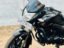 Hero Hunk 2015 Motorbike