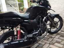 Hero Hunk 2015 Motorbike
