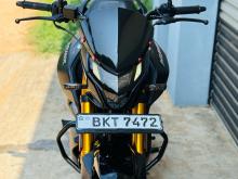 Hero Hunk 160 R 4V 2025 Motorbike