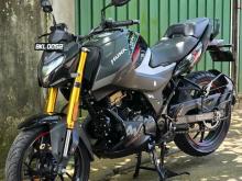 Hero Hunk 160 4v 2026 Motorbike