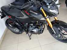 Hero Hunk 160 2025 Motorbike