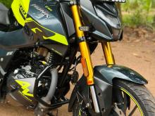 Hero Hunk 160R 4V 2026 Motorbike