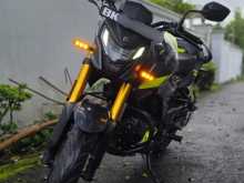 Hero Hunk 160R 4V 2025 Motorbike