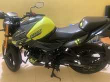 Hero Hunk 160r 4 V 2025 Motorbike