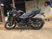 Hero Hunk 160r 2025 motorcycle