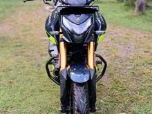 Hero Hunk 160R 2025 Motorbike