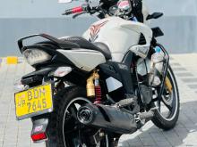 Hero Hunk 2016 Motorbike