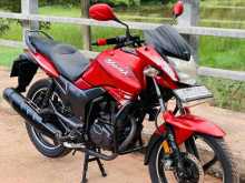 Hero Hunk 2016 Motorbike