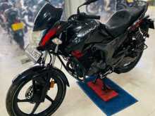 Hero Hunk 2016 Motorbike