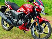 Hero Hunk 2016 Motorbike