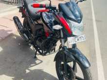 Hero Hunk 2016 Motorbike