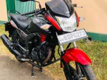 Hero Hunk 2016 Motorbike
