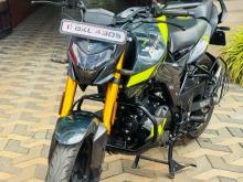Hero Hunk 2025 Motorbike