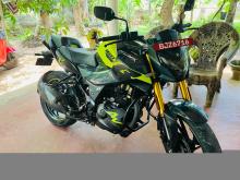 Hero Hunk 2025 Motorbike