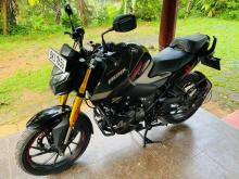Hero Hunk 2025 Motorbike
