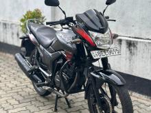 Hero Hunk 2016 Motorbike