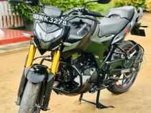 Hero Hunk 2025 Motorbike