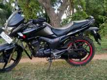 Hero Hunk 2015 Motorbike
