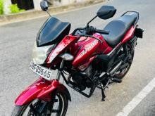 Hero Hunk 2017 Motorbike