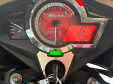 Hero Hunk 2016 motorcycle