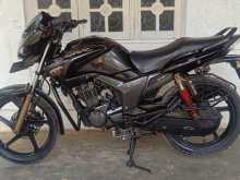 Hero Hunk 2014 Motorbike