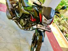 Hero Hunk 2017 Motorbike
