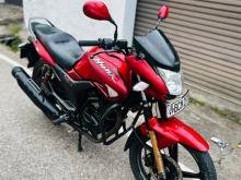 Hero Hunk 2015 Motorbike