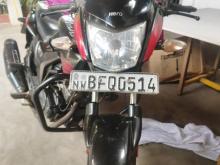 Hero Hunk 2017 Motorbike