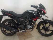 Hero Hunk 2017 Motorbike