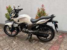 Hero Hunk 2016 Motorbike