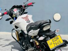 Hero Hunk 2016 Motorbike