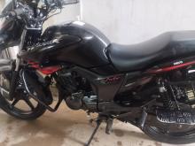 Hero Hunk 2016 Motorbike