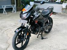 Hero Hunk 2016 Motorbike