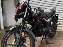 Hero Hunk 2017 Motorbike