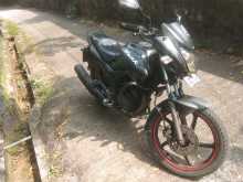 Hero Hunk 2015 Motorbike