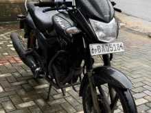 Hero Hunk 2013 Motorbike