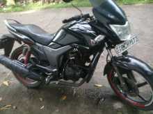 Hero Hunk 2015 Motorbike