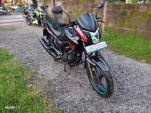 Hero Hunk 2015 Motorbike