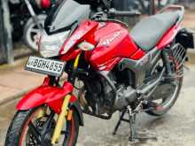 Hero Hunk 2017 Motorbike