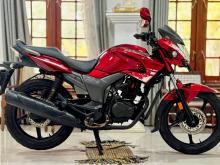 Hero Hunk 2017 Motorbike