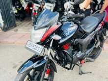 Hero Hunk 2017 Motorbike
