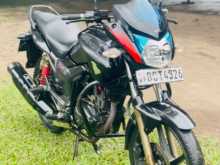 Hero Hunk 2015 Motorbike