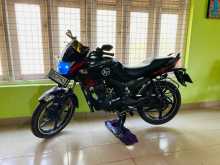 Hero Hunk 2016 Motorbike