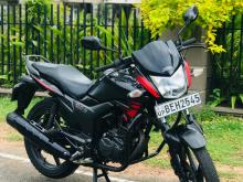 Hero Hunk 2017 Motorbike