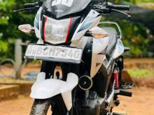 Hero Hunk 2015 Motorbike