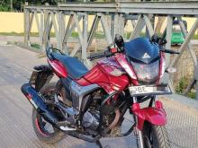 Hero Hunk 2016 Motorbike