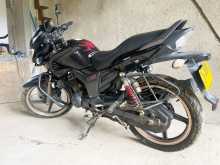 Hero Hunk 2014 Motorbike